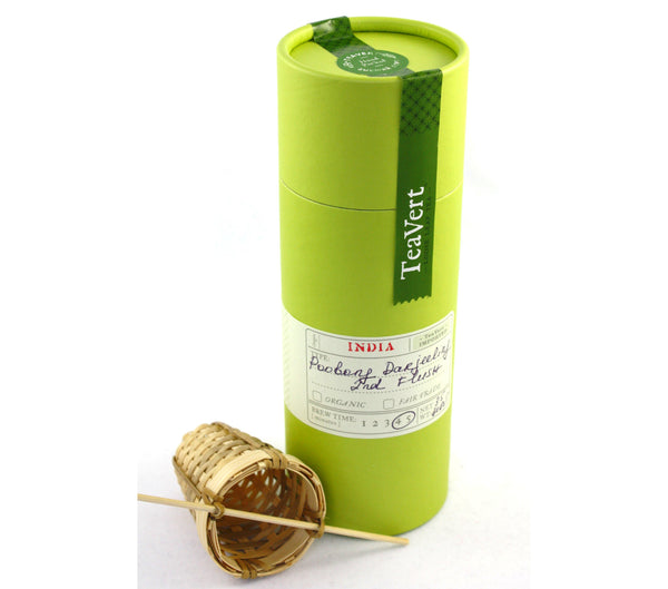 Organic Darjeeling 2nd Flush Loose Leaf Tea with Bamboo Infuser