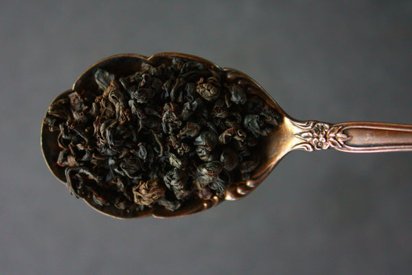 Adawatte Estate Pekoe Loose Leaf Black Ceylon Tea with Bamboo Infuser